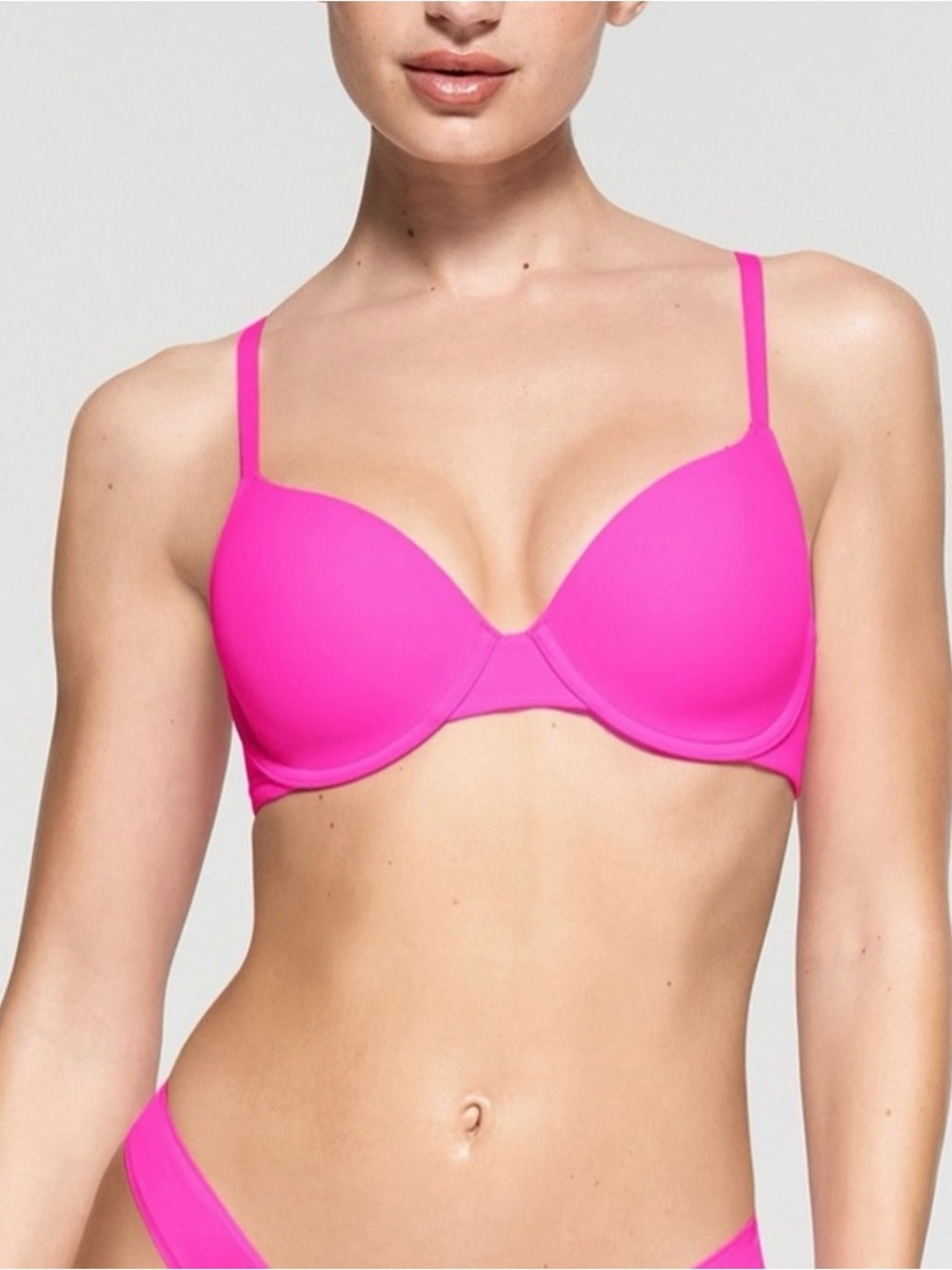 SKIMS Everyday Smooth Bra - Hot Pink